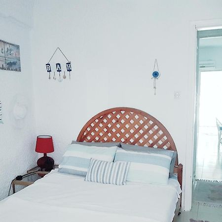 Hippocampus Beach House Polychrono Bagian luar foto